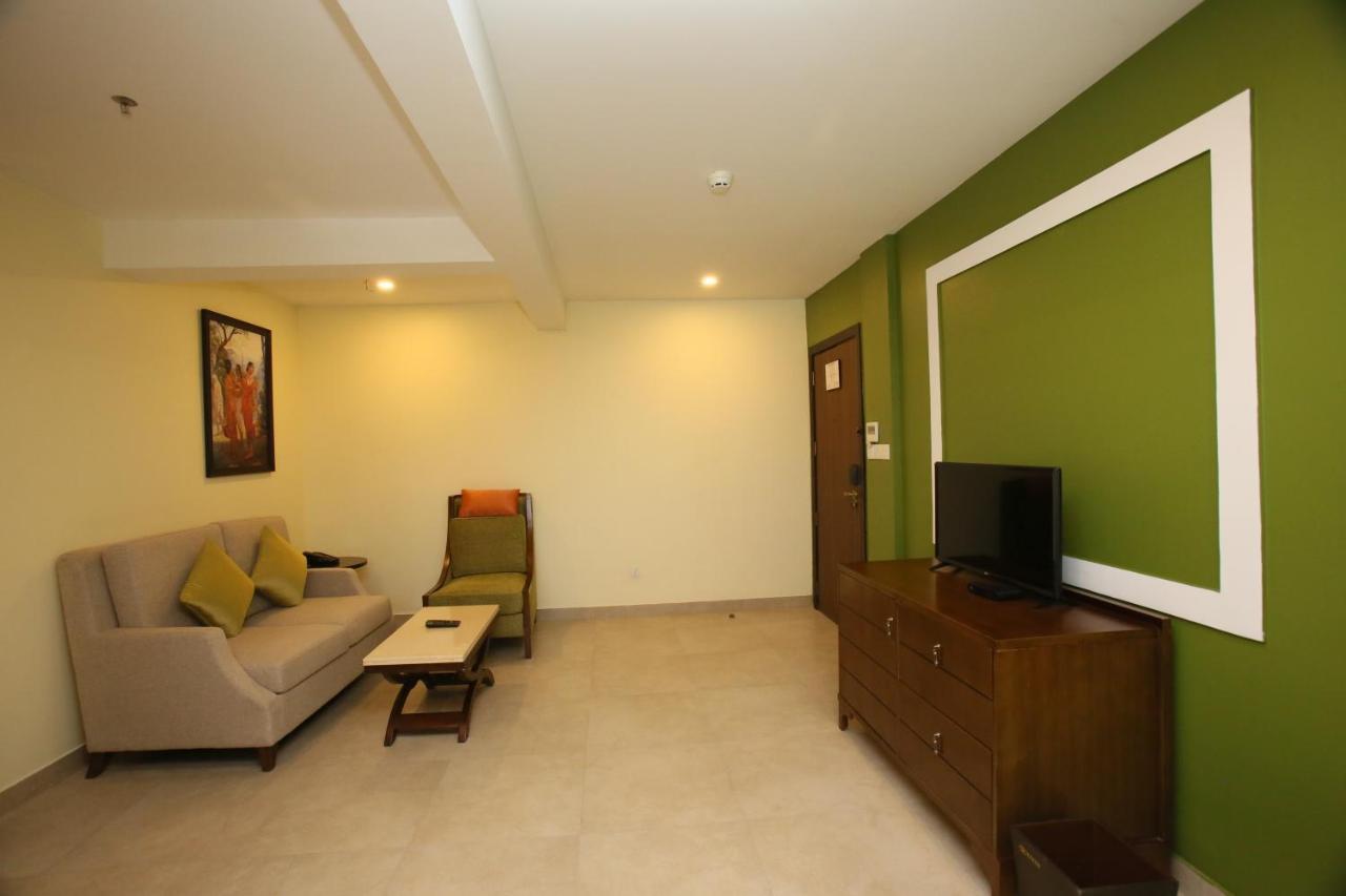 טריואנדרום Vivin Luxury Suites מראה חיצוני תמונה