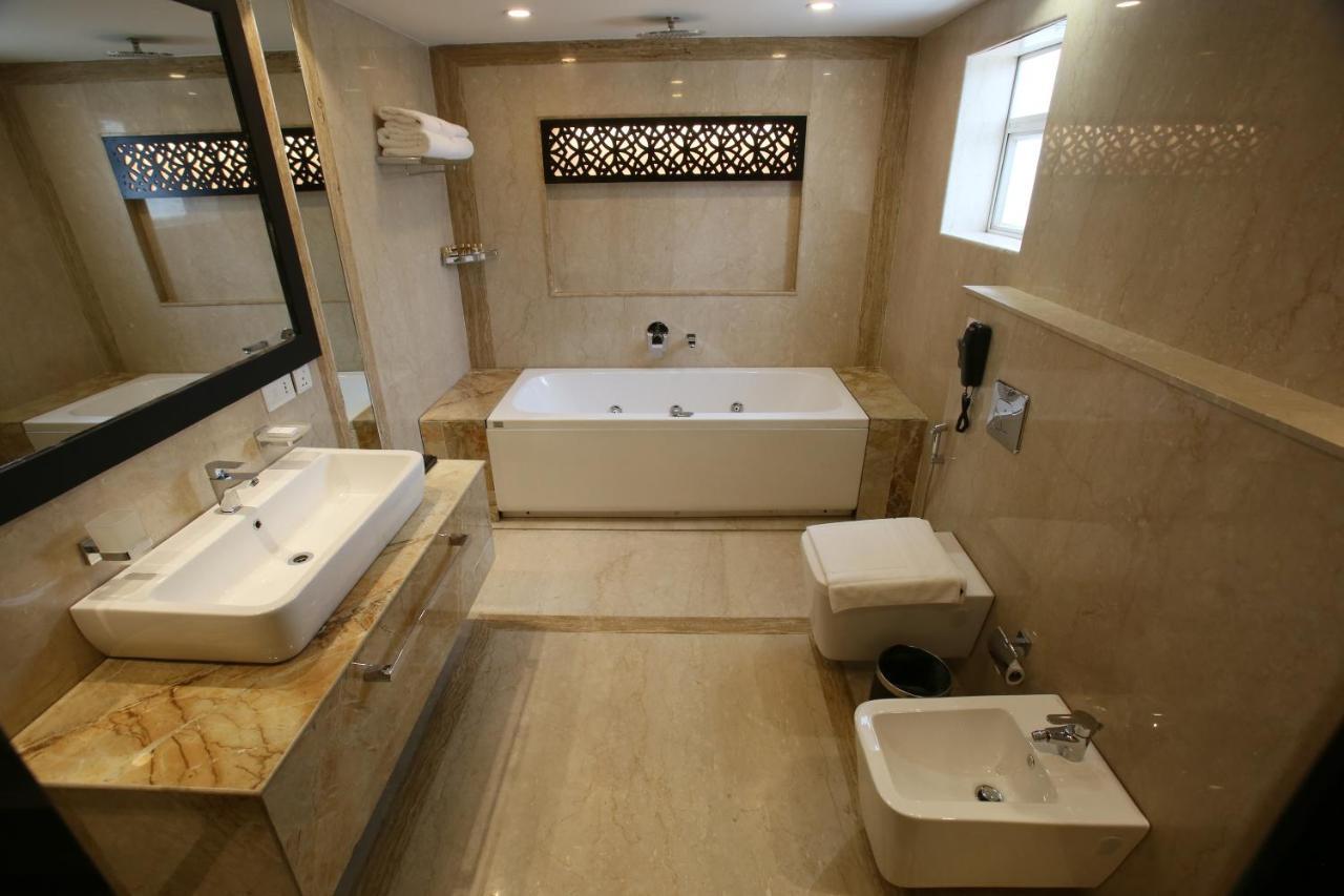 טריואנדרום Vivin Luxury Suites מראה חיצוני תמונה