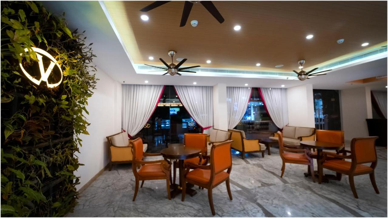 טריואנדרום Vivin Luxury Suites מראה חיצוני תמונה